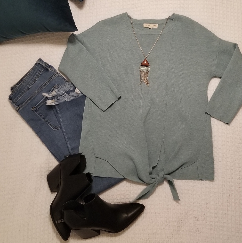 Retrology 3/4 Sleeve Sweater